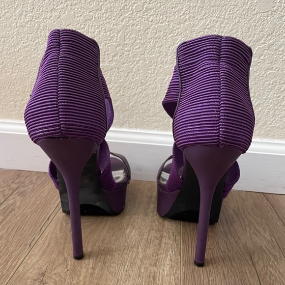 Plum Bebe heels size 9 - Picture 2 of 6